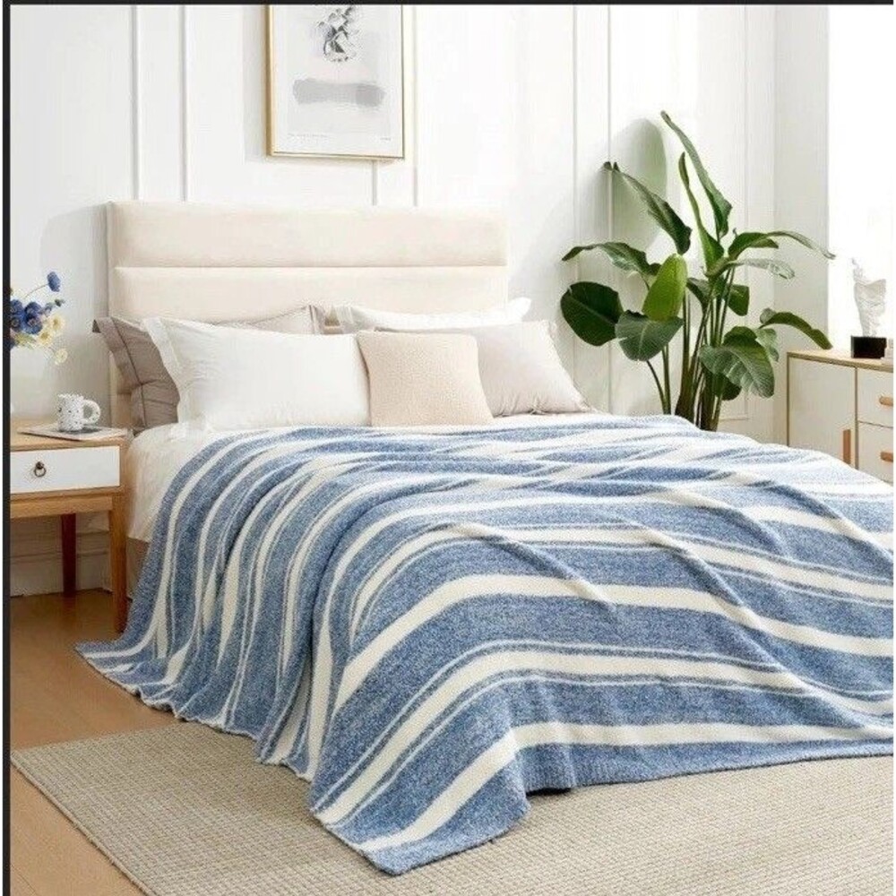 Snuggle Sac Queen Size Bedding Blankets,